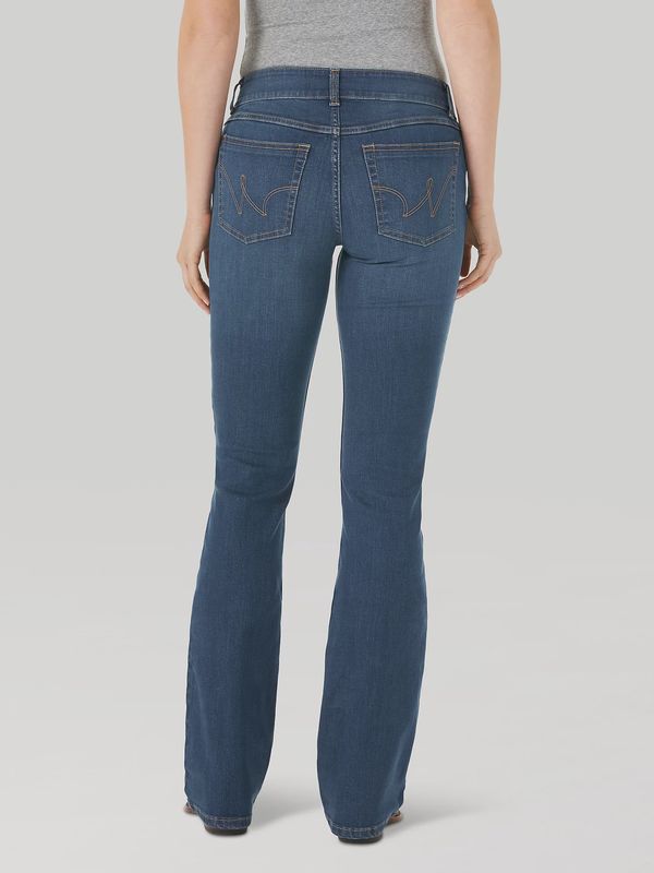Wrangler Essential Women&#39;s Bootcut Jean in Kora