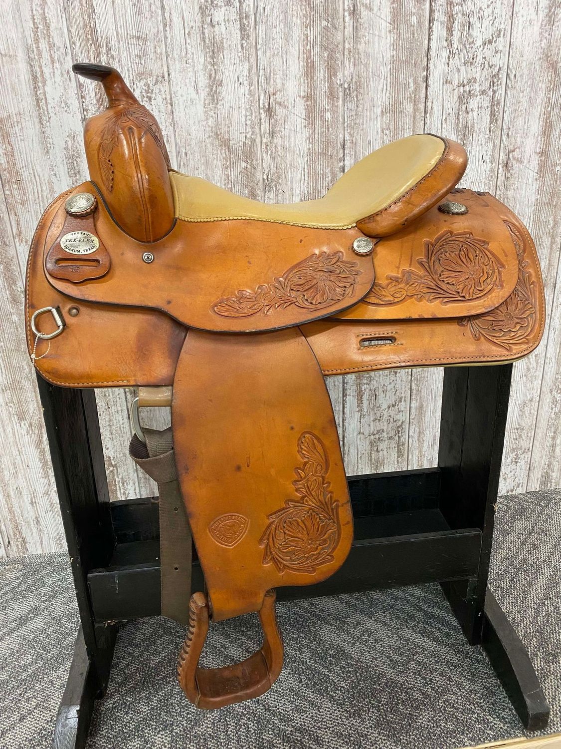 JBW Used 16&quot; Tex Tan Flex Trail Saddle