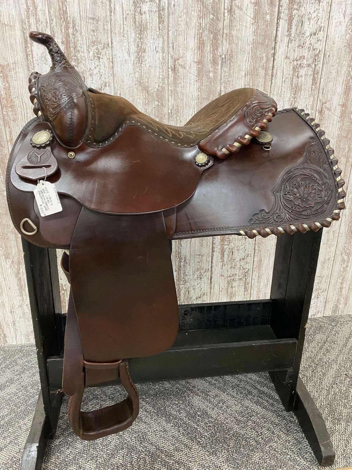 Jbw Used 15&quot; Circle Y Show Trail Saddle
