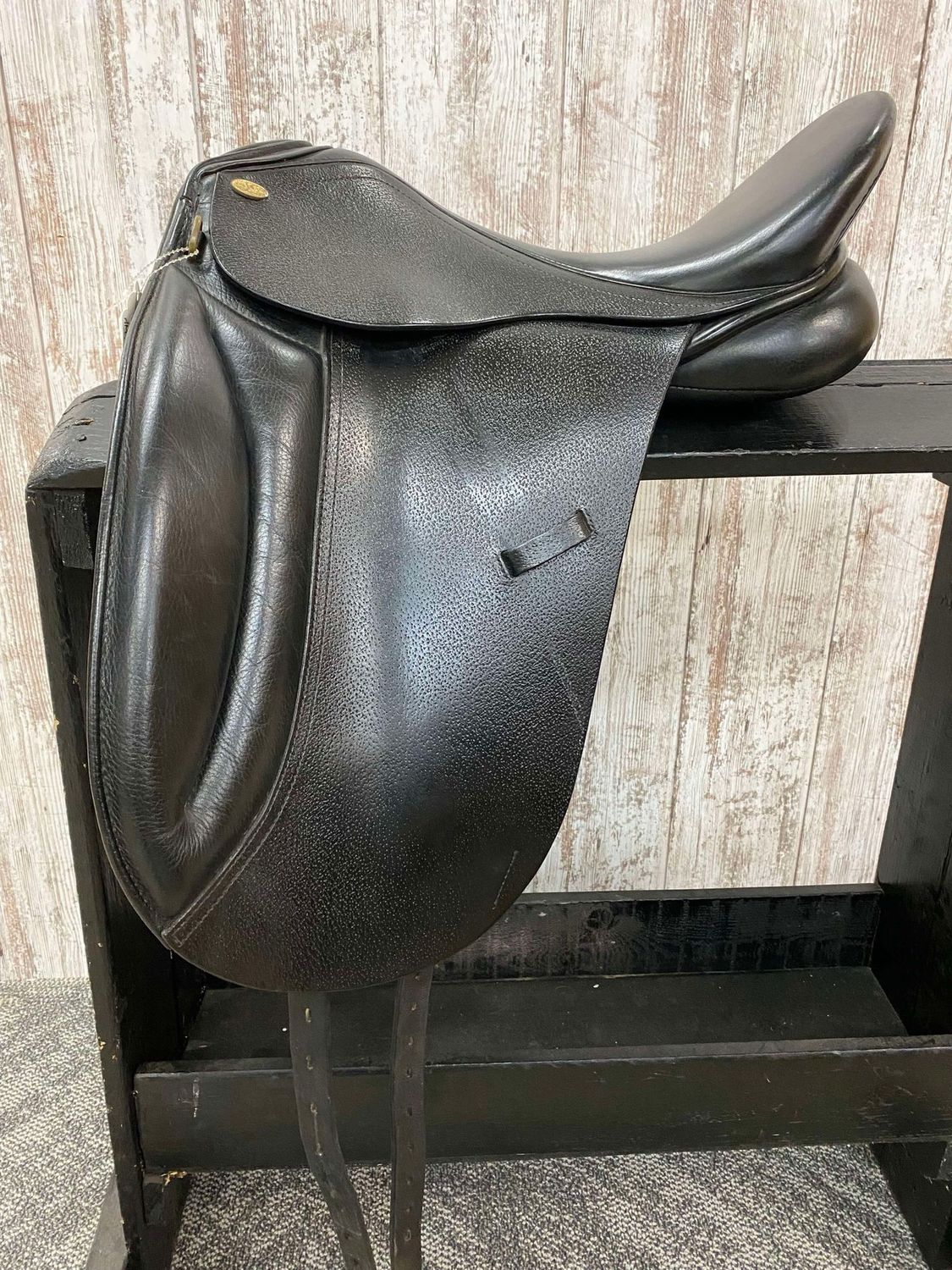 17&quot; Thornhill Dressage Saddle