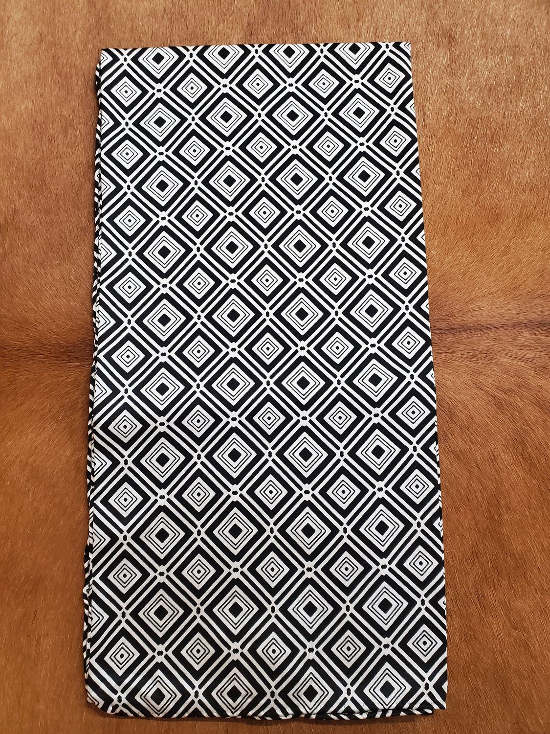 Wild Rag 33x33 Black Diamond