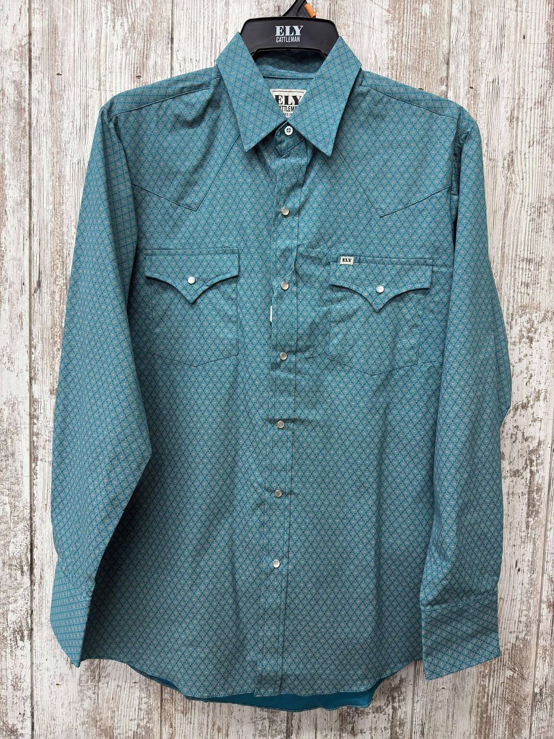 Medallion Print Pearl Snap
