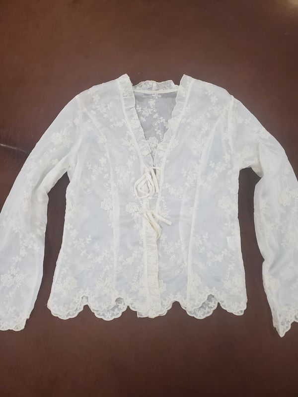 Embroidered Front Tie Sheer LS