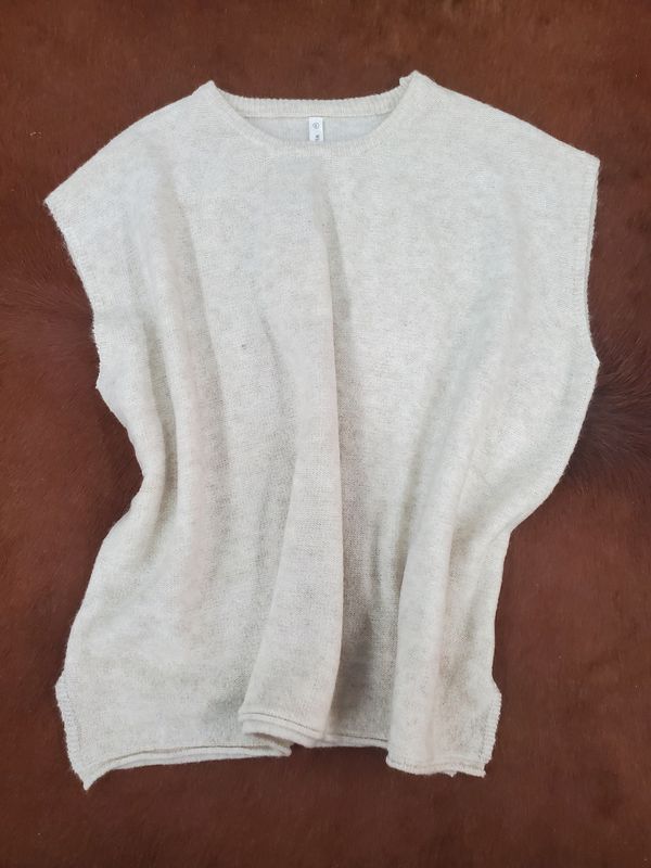 Sleeveless Sweater Top