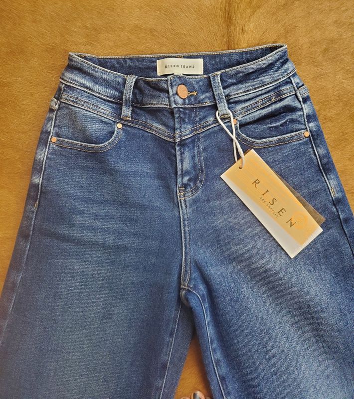 High Rise Wide Front Yoke Detailed Jeans