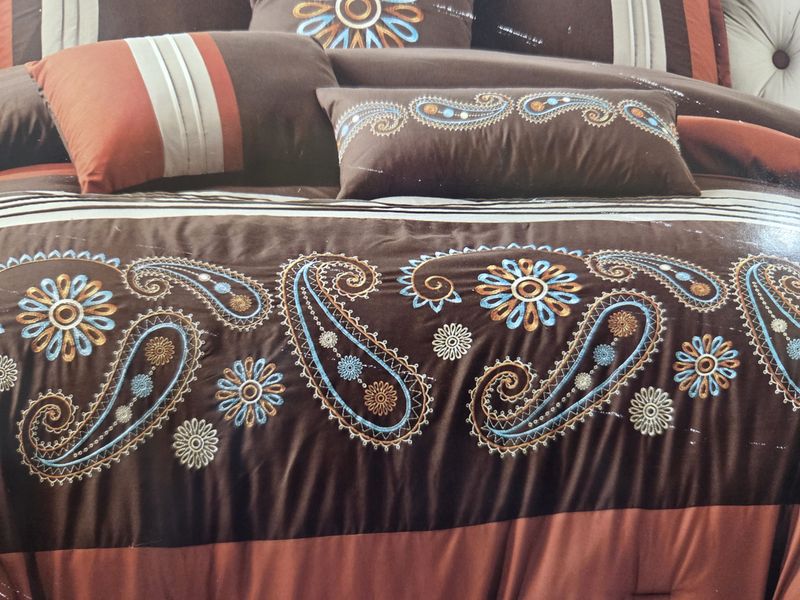 Rustic 7 pc Comforter Set-QUEEN