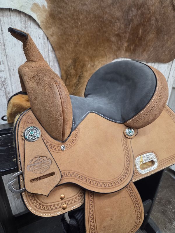 12" Circle Y Proven Sahara Barrel Saddle - Wide Fit