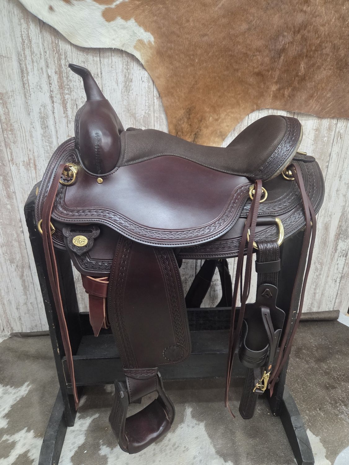 16&quot; Circle Y Flex2 Stallion Trail Saddle - Regular Fit