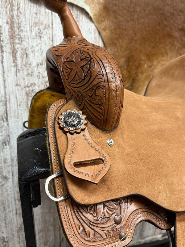 14.5" Wide Natural Barrel Saddle