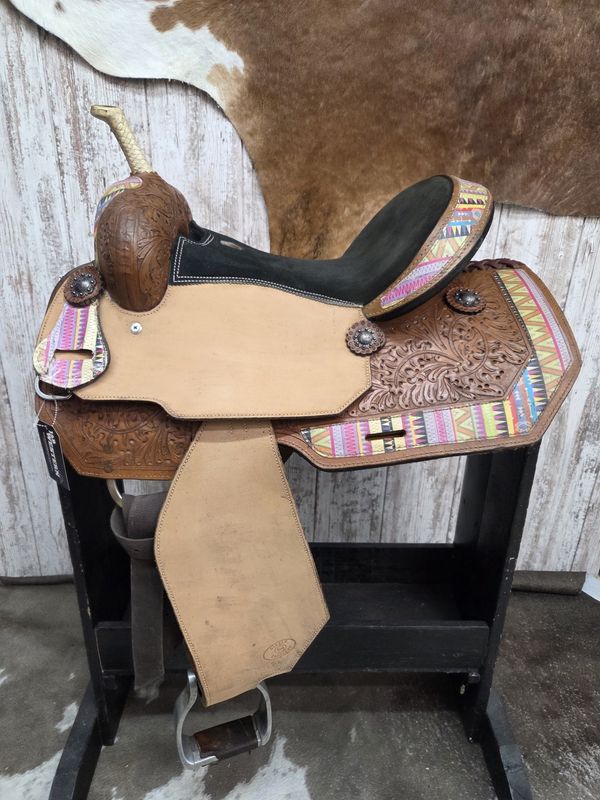 Used 15.5&quot; Wide Bar Circle S Barrel Saddle