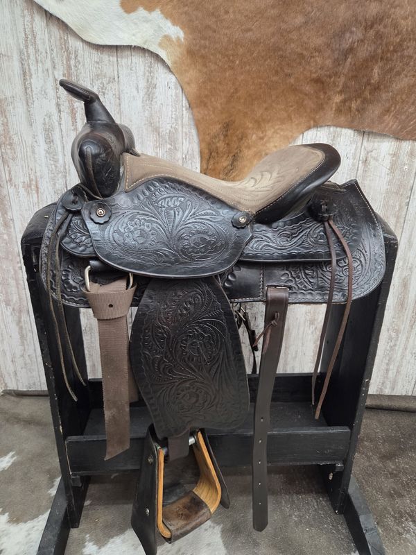Used 15&quot; Reg Trail Saddle