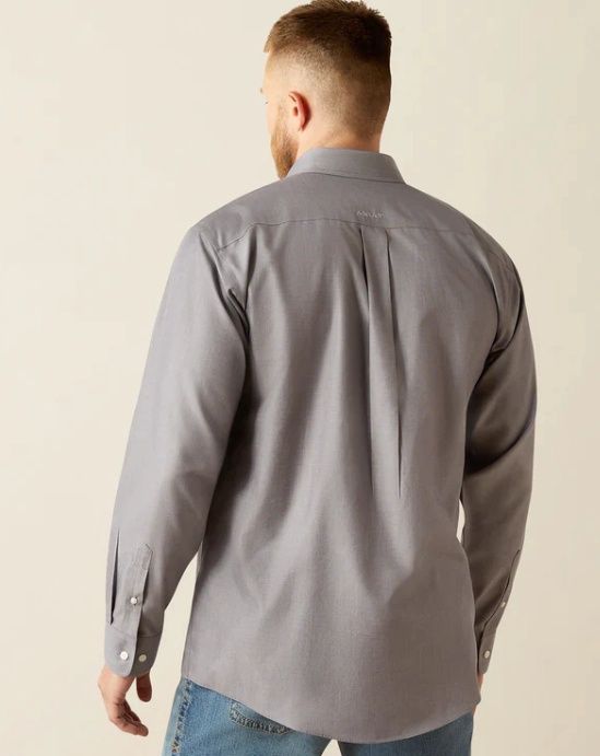 Ariat Wrinkle Free Solid Button Down Shirt