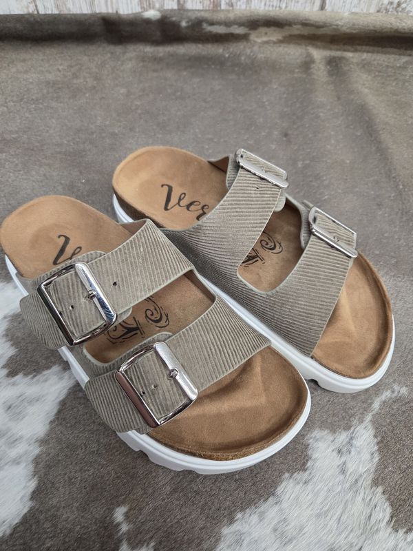 The Jazmin Sandal