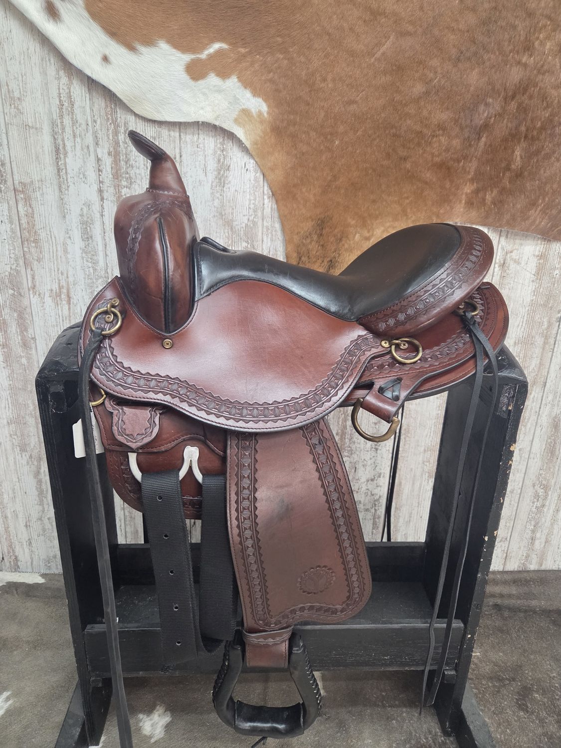 Used 16&quot; Reg Circle Y Superide Yosemite Gaited Trail