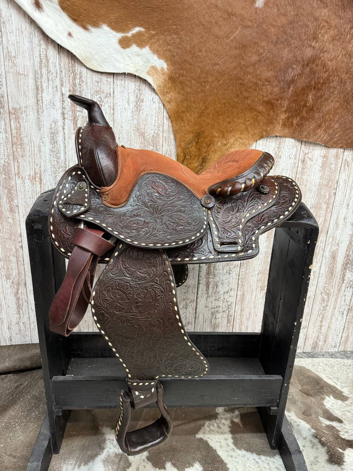 Used 15&quot; Wide Action Co Trail Saddle