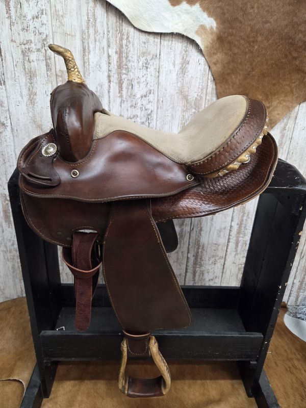 JBW Used 14&quot; Wide Barrel Saddle