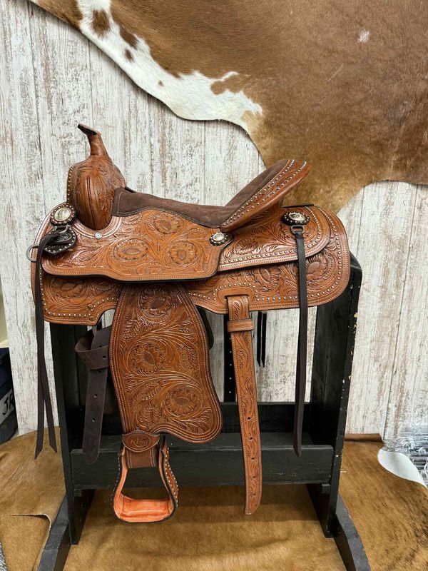 JBW Used 16.5&quot; Reg Saddle King Trail