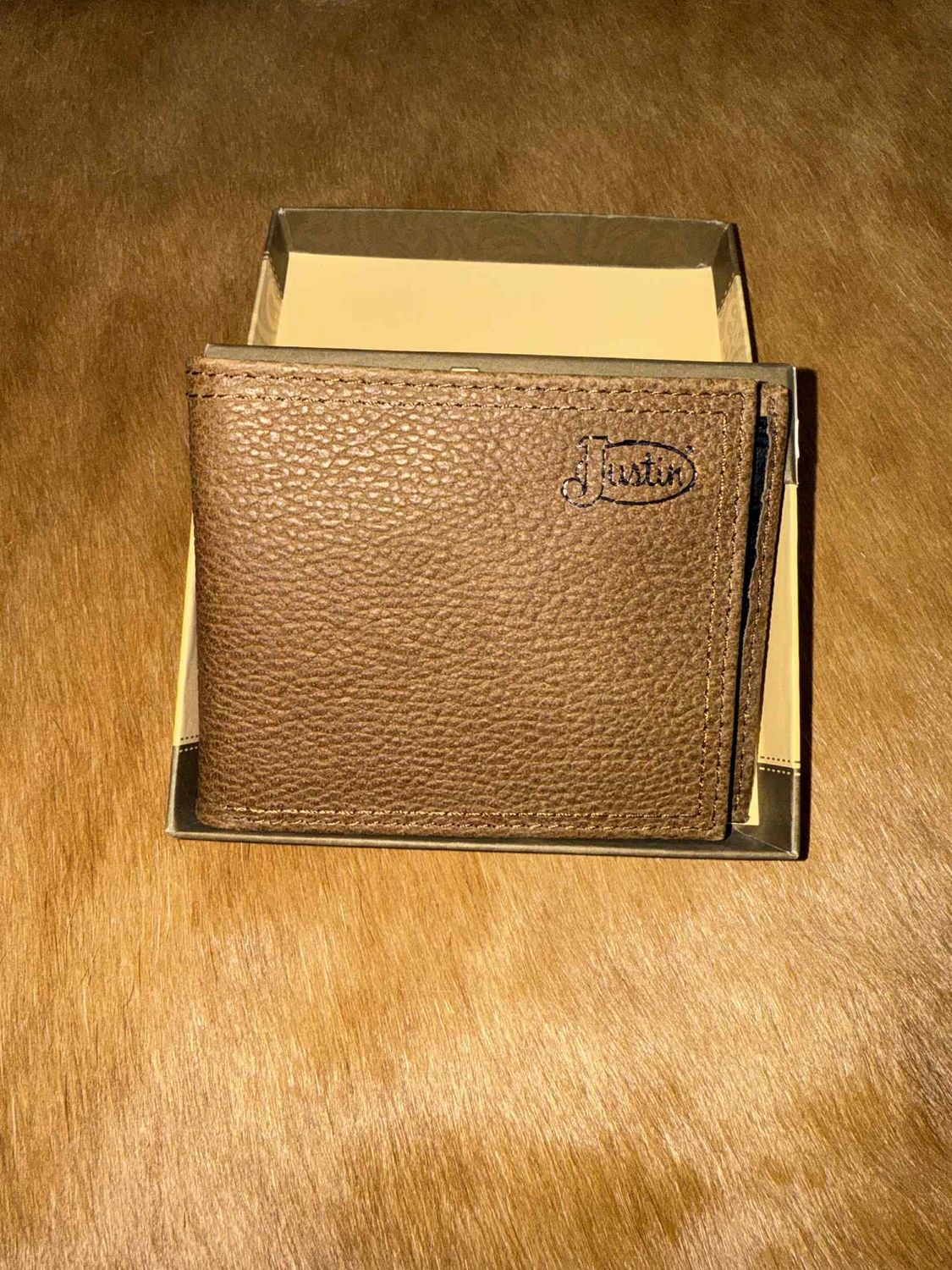 Meshtro Bi-Fold Wallet