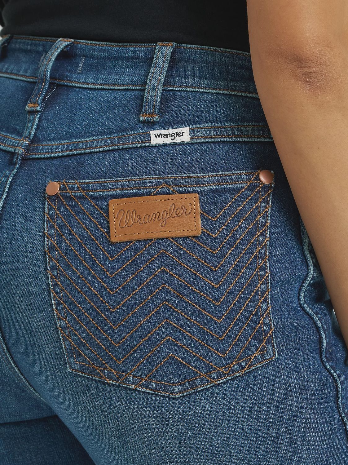 Women&#39;s High Rise Bootcut Jean In Icon