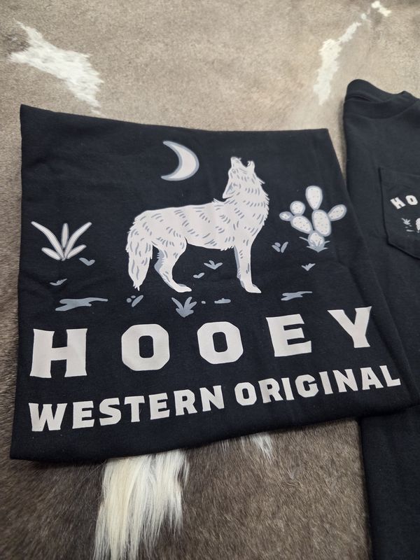 "Coyote Howl" Short Sleeve T-shirt