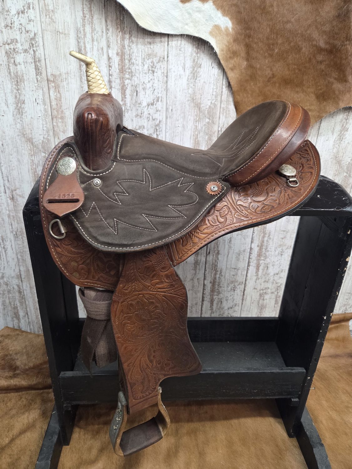 Used 14.5&quot; Wide Simco Barrel Saddle