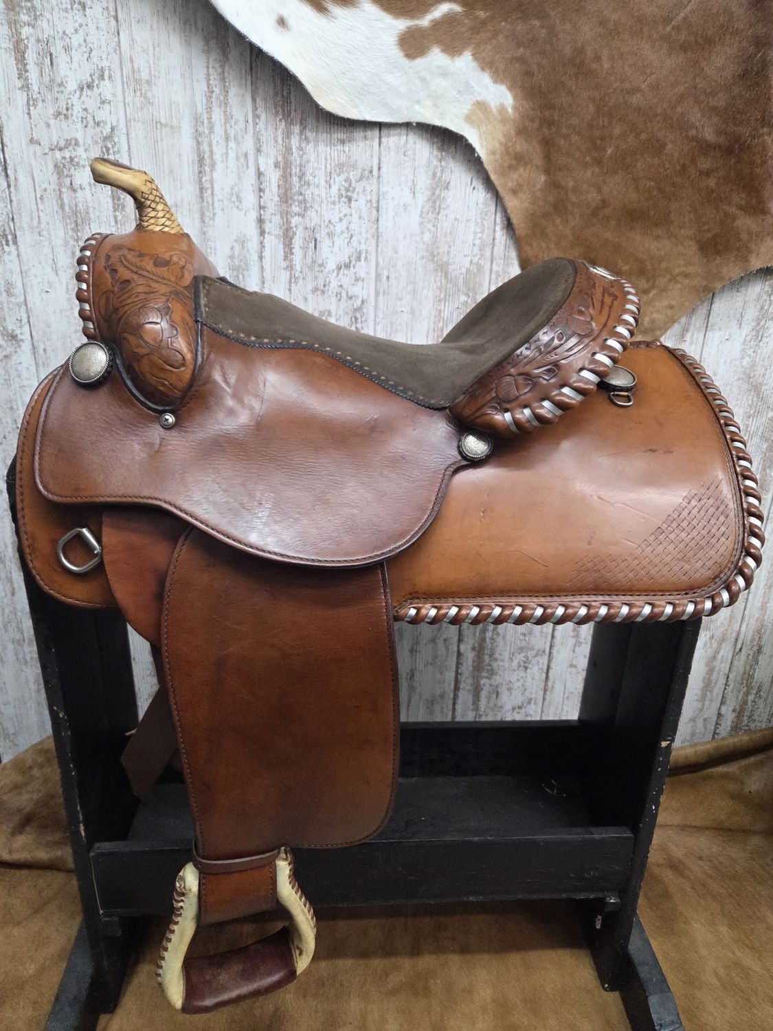 Used 15&quot; Wide McLelland Show/Trail Saddle