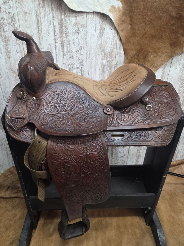 Used 15&quot; Wide Simco Trail Saddle