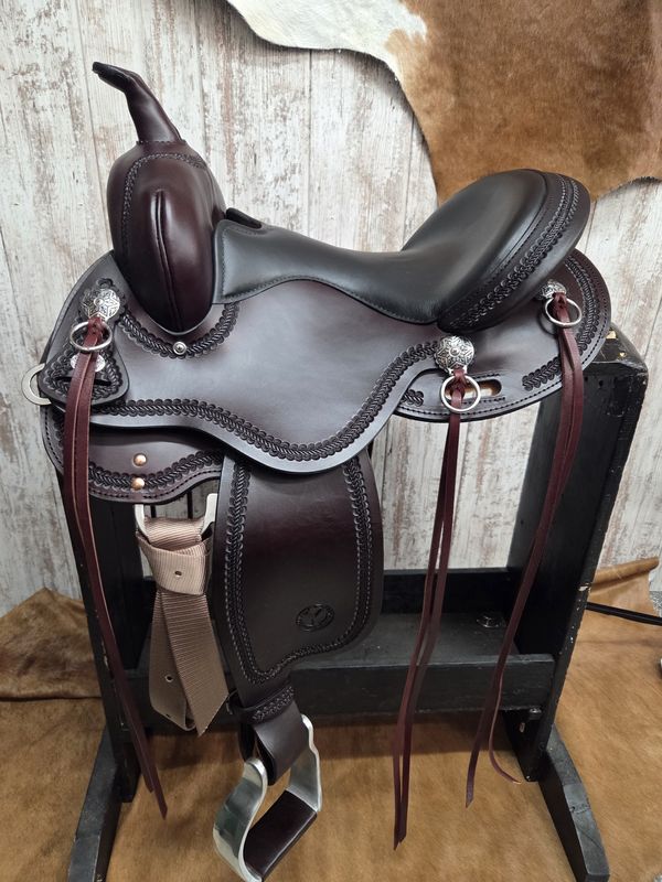 15&quot; Wide Circle Y Gillette Trail Saddle