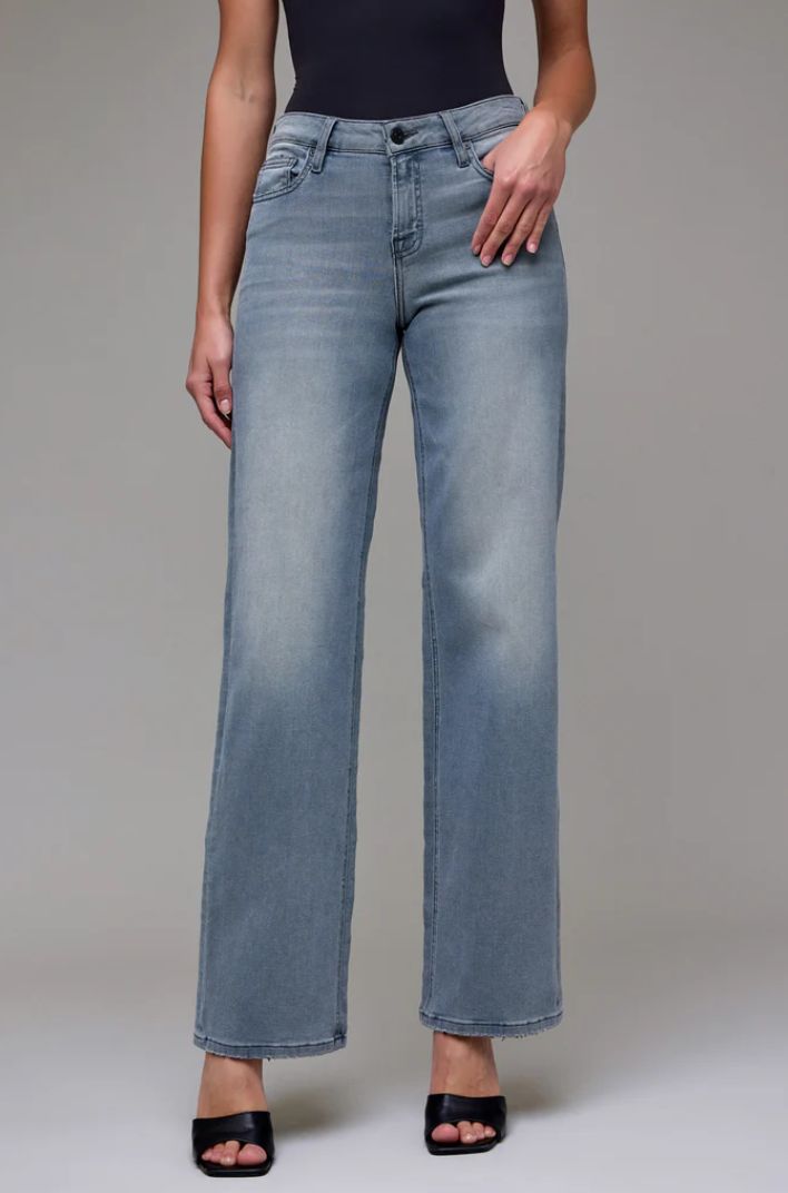 Logan Light Grey Mid-Rise Dad Jean