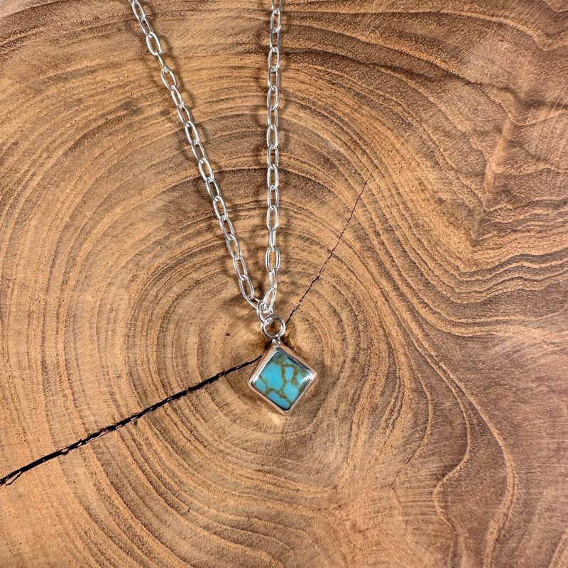 The Mesa Gem Necklace