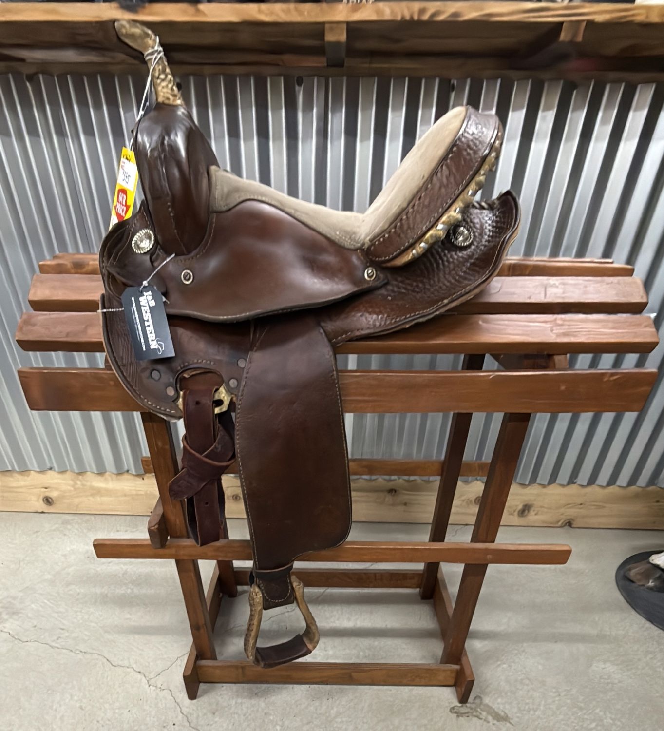 JBW Used 14" Barrel Saddle - Wide