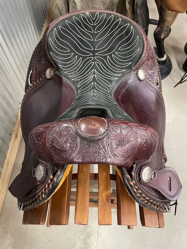 Used 17" Custom Shiraz Saddlery