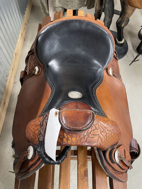 Used 16" Dakota Rope Saddle