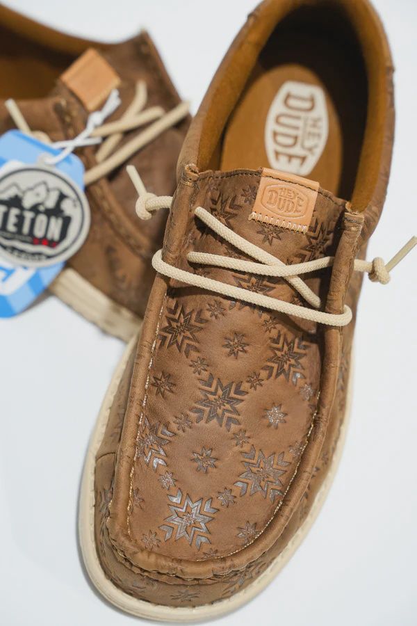 Wally Teton Debossed Casual - Brown