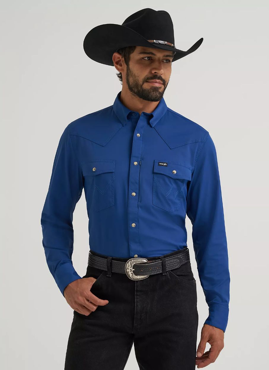 Wrangler All Terrain Gear Men's Technical Shirt, Color: Navy Peony, Size: Small