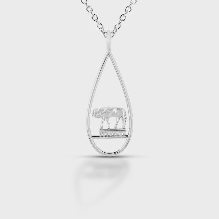 Kelly Herd Horse Drop Pendant Necklace