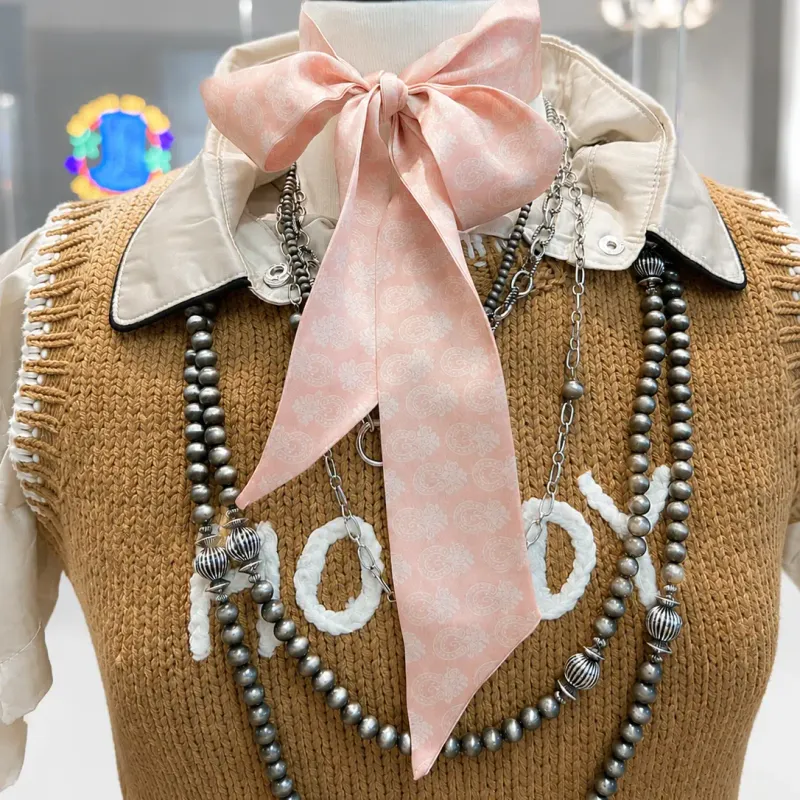 Western Floral Horseshoe Silk Twilly