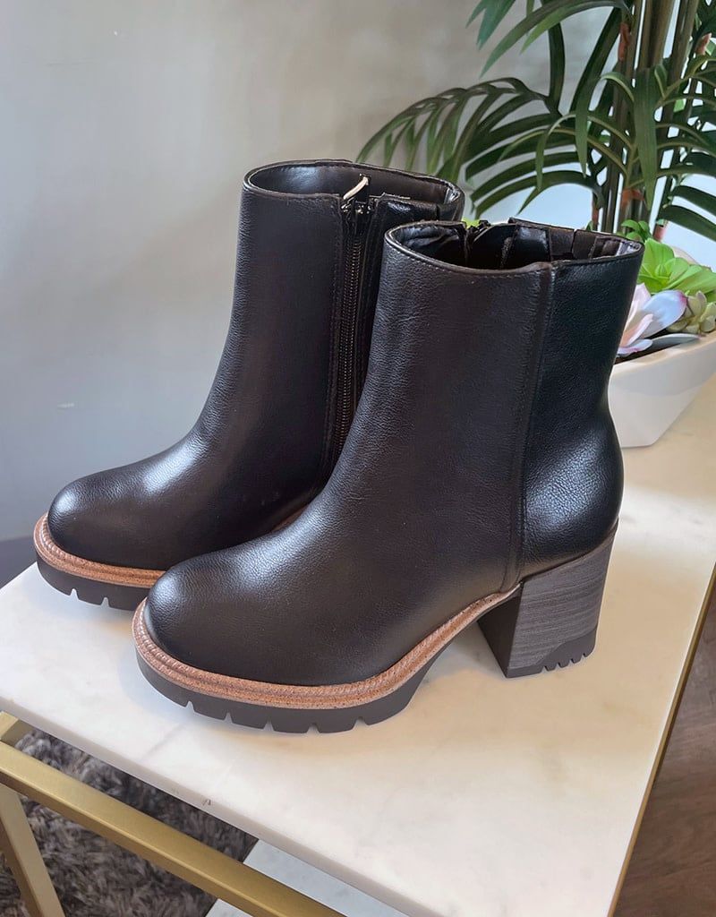 Black Nathan Boots