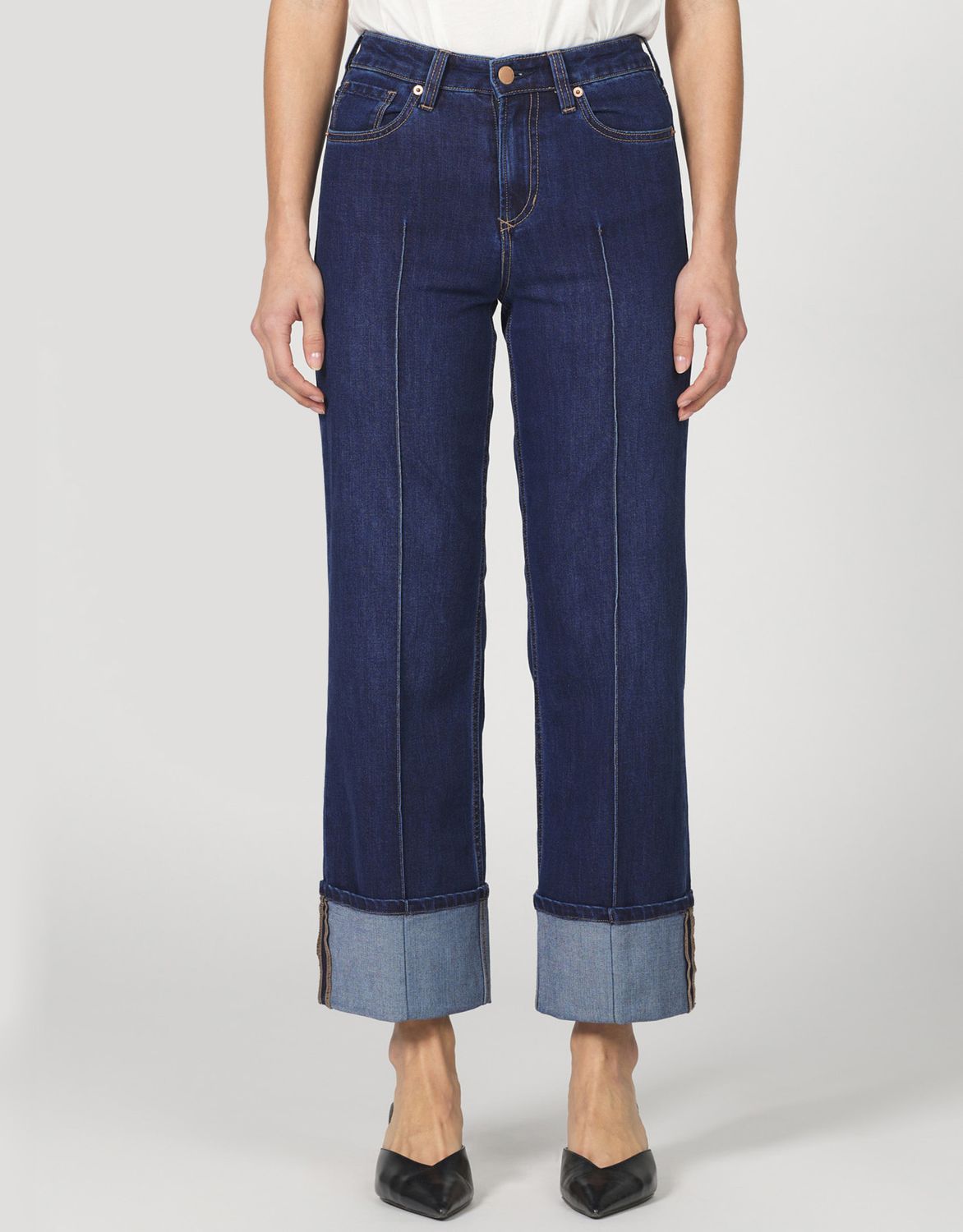 Star Demand Holly Straight Cuff Jean