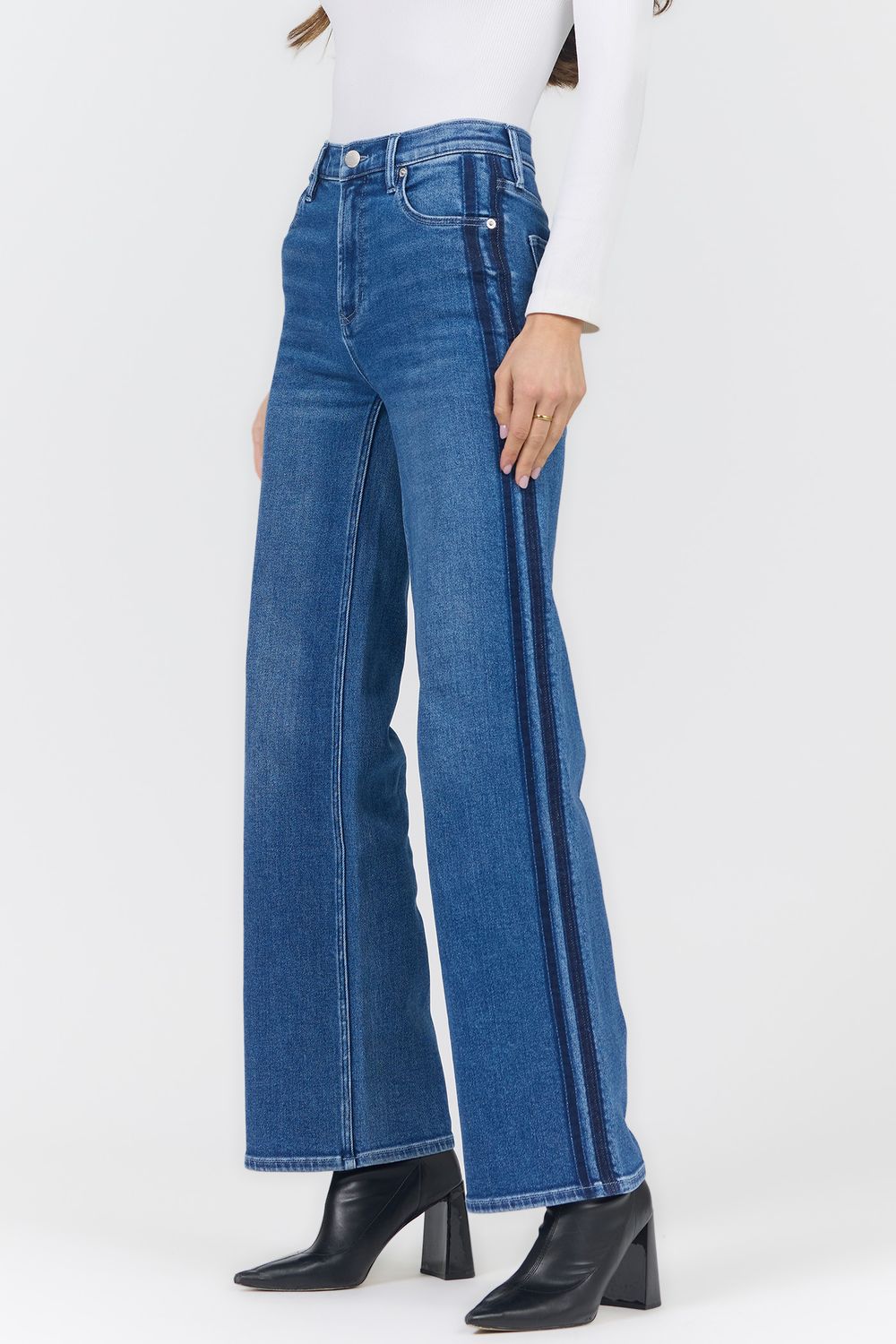 Margot Drifting Stripe Mid Rise Straight
