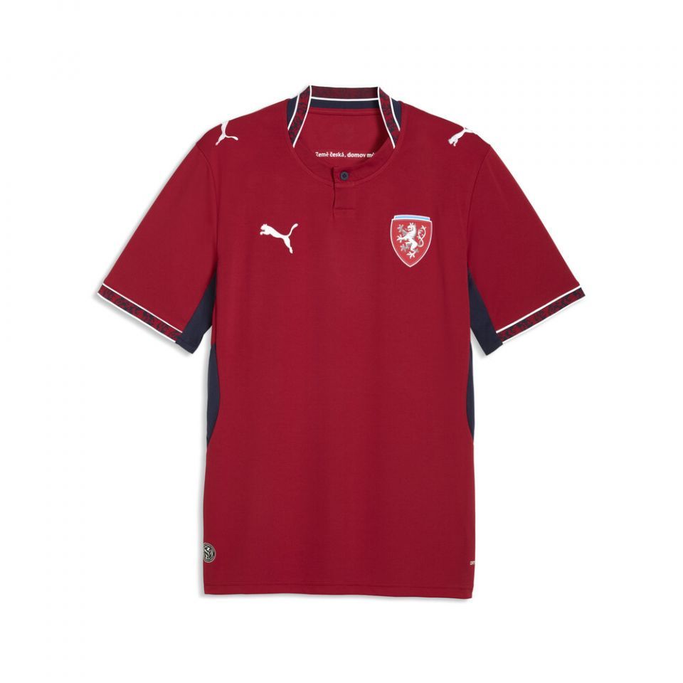 CZECH REPIBLIC SOCCER JERSEY HOME RED 26