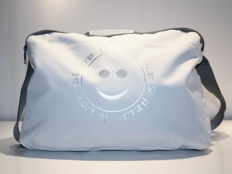 4WL White Bag