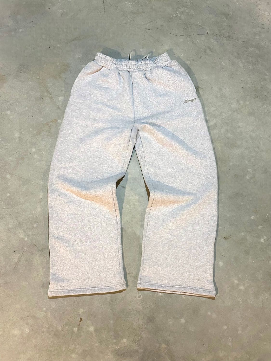 LUNAR GREY SWEATS