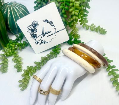 Juego de pulsera en acrílico