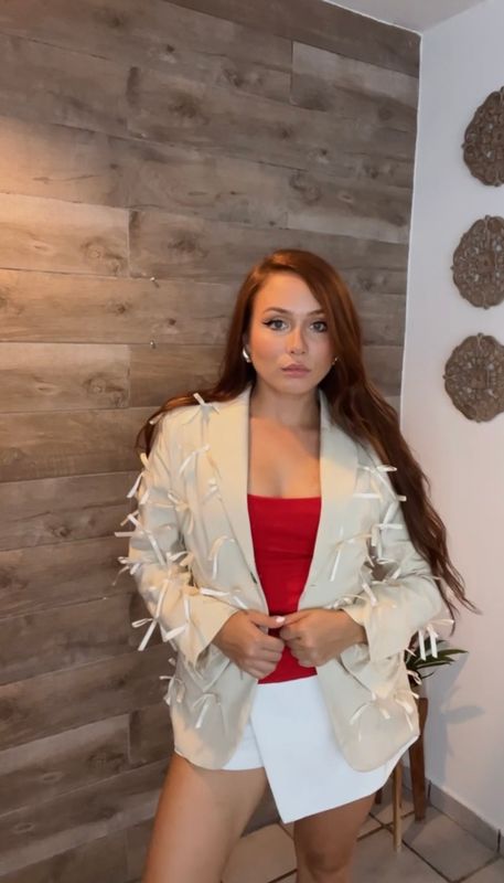 Bow suit