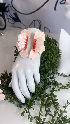 Pulsera ajustable de flor