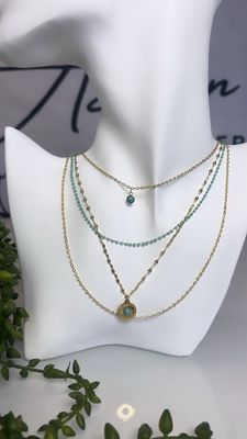 Collar con piedra