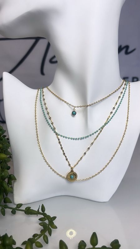 Collar con piedra
