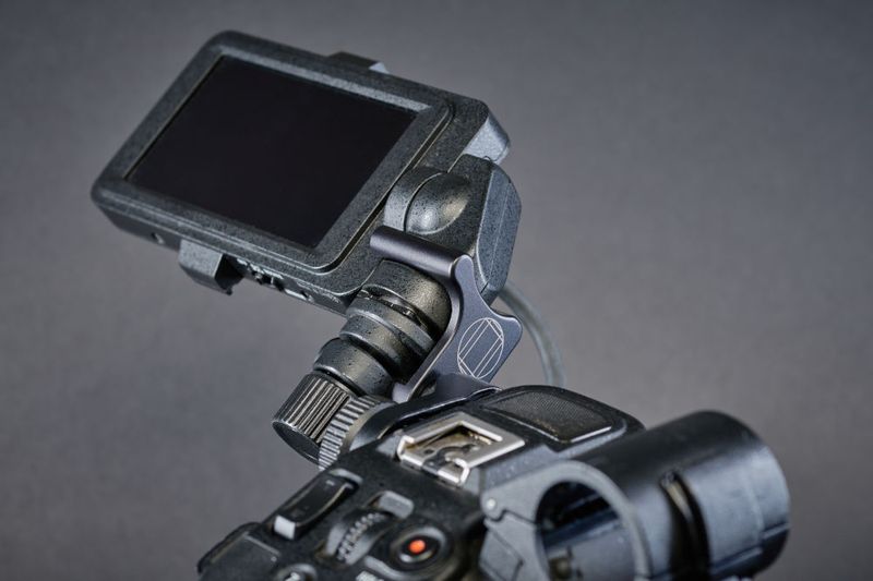 Flop Stop Mini - Sony FX6 monitor bracket fix