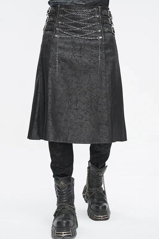 BERMUDAS &amp; KILTS